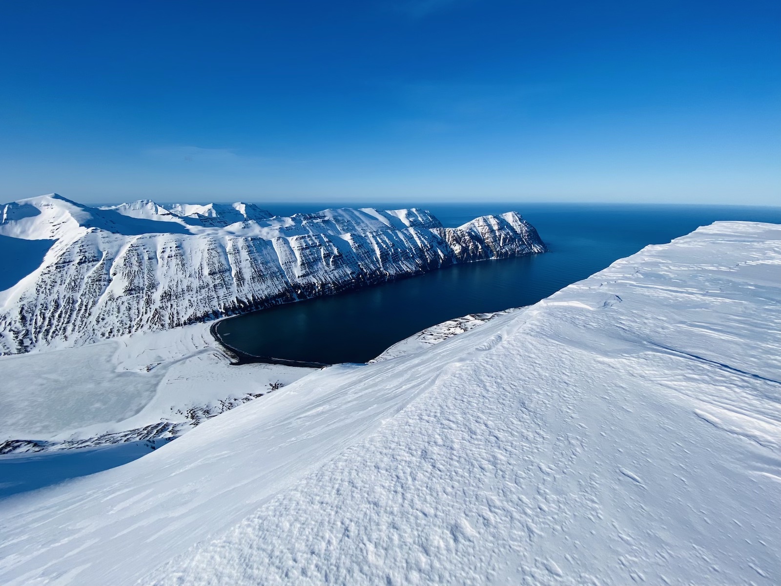 Pourquoi l’Islande est la nouvelle destination ski et freerando tendance